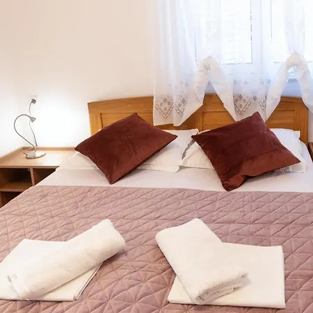 Apartments Blazevic Pirovac Room photo
