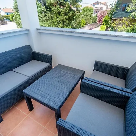 Apartments Blazevic Pirovac Exterior photo