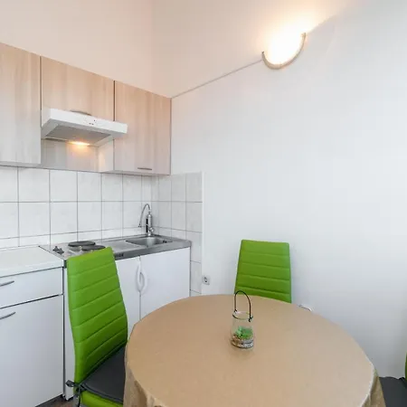 Apartments Blazevic Pirovac Exterior photo
