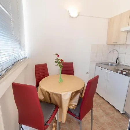 Apartments Blazevic Pirovac Exterior photo
